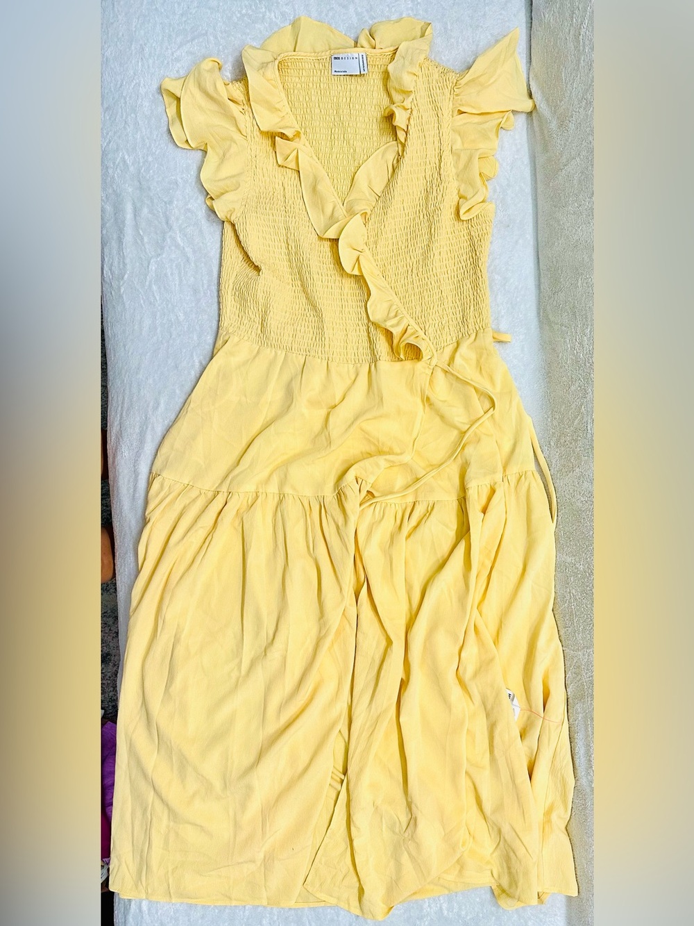 ASOS DESIGN Ruffled Maxi Dress Size L (US 12 / UK 16)Yellow Very Nice